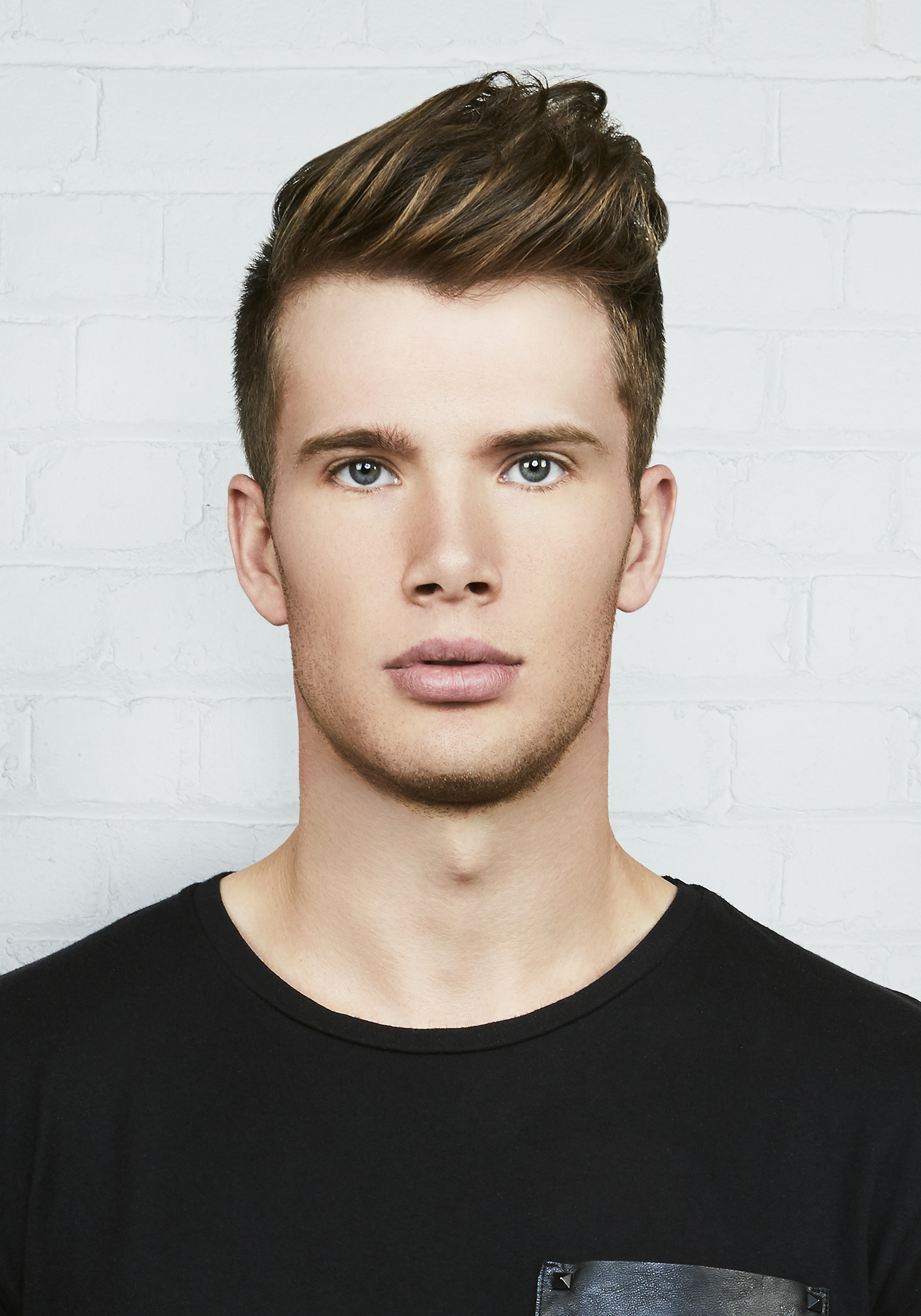 Adam Van Heezik Profile Thumbnail